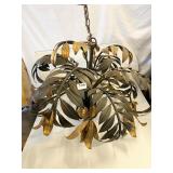 METAL HANGING LIGHT FIXTURE