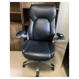 LAZY BOY OFFICE CHAIR LIKE NEW