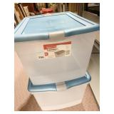 2 RUBBERMAID SNAP TOPPERS 60 QT.