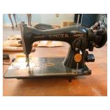 SINGER SEWING MACHINE NEEDS ASSEMBLED #AH776460