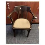 EXECUTIVE DESK CHAIR WITH UPHOLSTERED SEAT WITH