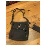 GIANI BERNINI PURSE SLIGHTLY USED