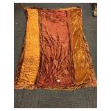 VELOUR TABLECLOTH 68 X 52