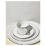 LENOX PLACE SETTING HERALD SQ. PLATINUM