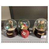 3 SNOW GLOBES