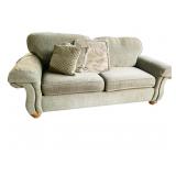 FLEX STEEL TAN SOFA W/ ACCENT CUSHIONS GOOD COND.