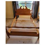 ANGELUS FURNITURE MAPLE BEDROOM SUITE: FULL BED,