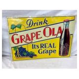 SST EMB. GRAPE OLA SIGN W/ BOTTLE 28X20