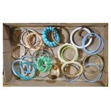 COSTUME JEWELRY BOX LOT