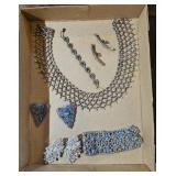 COSTUME JEWELRY BOX LOT