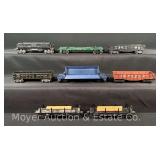 8 Lionel Freight Cars