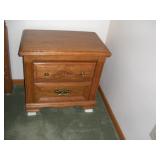 BROYHILL NIGHT STAND  16x26x25 INCHES