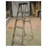 HUSKY 6 FT ALUMINUM STEP LADDER