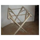 METAL MUD BOARD STAND