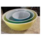 Vintage Pyrex Mixing Bowls