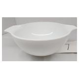 Pyrex opal  443 bowl