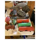 O Scale miscellaneous train pieces-Lionel, Marx