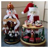 2pc Nutcracker Figures