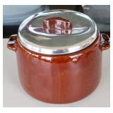 Vntg West Bend Bean Pot