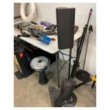 JBL Speakers 1 Stand