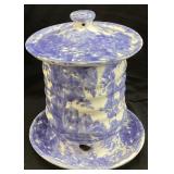 SHELTON POTTERY BLUE & WHITE SPONGE WARE BIRD