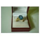 14K Gold Ring w/ Approx 6 ct Topaz tw 5.339g