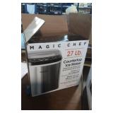 Magic Chef 27Lb Ice Maker