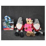 (3) NWT Dog Squeaky Toys & Cat Gift Box