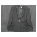 Ladies Liz Claiborne Black Suit Sz 8P