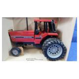 NIB International 5288 Tractor w/Cab 1:16 Scale