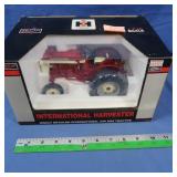 NIB International Highly Detailed 340 Gas Tractor