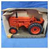 NIB John Deere 1947 Model "BR" Tractor 1:16 Scale