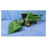 John Deere Plastic & Metal Harvester