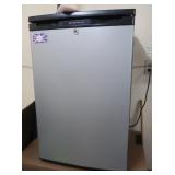 Frigidaire Refrigerator w/Keys & Books