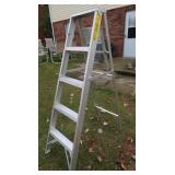 5 ft Aluminum Painters Ladder