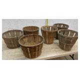 6 market / Apple baskets, half bushel