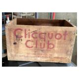 Clicquot Club box