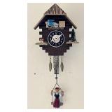 Small German windup clock with key