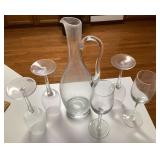 Carafe and 5 glasses