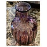 6" amethyst glass 2-handled vase