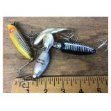 4 fishing lures