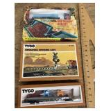 3 Tyco HO scale train accessories