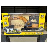 Hulna 1:16 Die Cast Remote Control 11 Channel Excavator - NIB