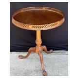 VTG John Widdicomb style mahogany tea table