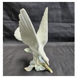 LLadro porcelain of a seagull, great condition,