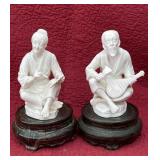 Pair of vintage porcelain Asian figurines