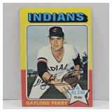 1975 #530 Topps Gaylord Perry Baseball Card.