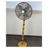 Deco Breeze Floor Standing Tropicana Fan