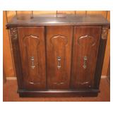 Cabinet Server - 32" x 12" x 30"