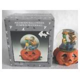 Halloween Snowglobe w / Box